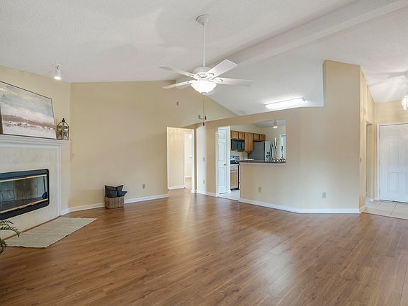 5th image of 4565 Antler Hill Dr W