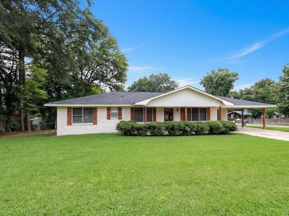 2500 Bryan Dr, Tupelo, MS 38801