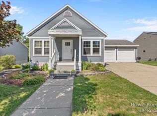 10873 Constant Dr, Allendale, MI 49401