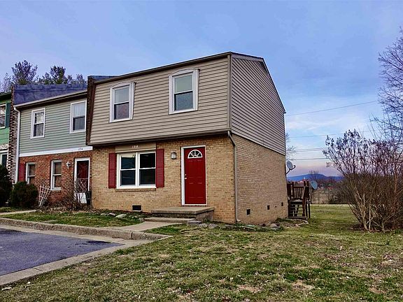 2nd image of 1358 Northampton Ct