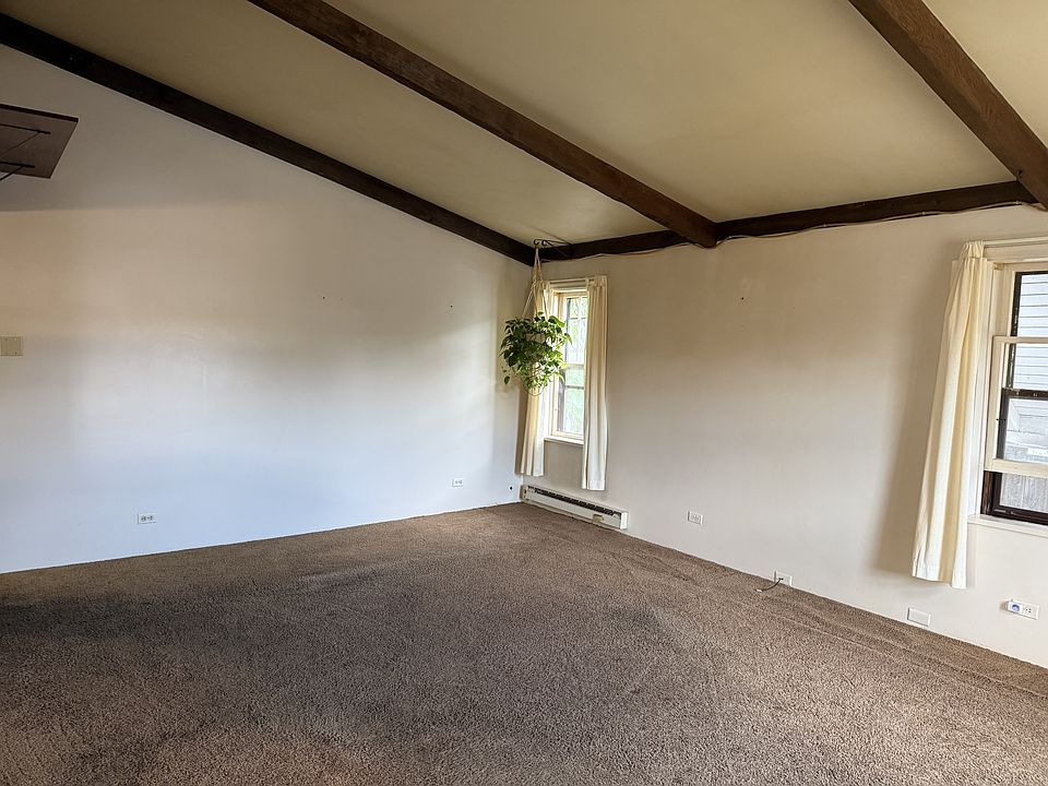 1st image of 435 Warren St #1