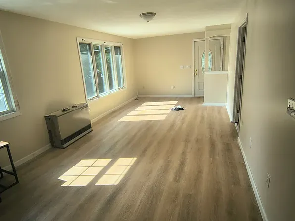 Simard Apartments, 24 Simard Ave #5534d7cfb, Biddeford, ME 04005