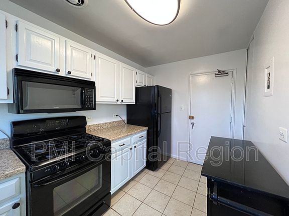 2nd image of 10501 Montrose Ave APT 102