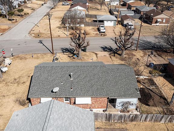 3rd image of 3940 Robert Ave
