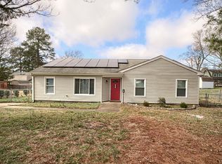 15 Arline Dr, Newport News, VA 23608