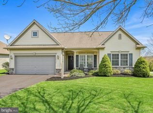 10 Freesia Ct, Womelsdorf, PA 19567