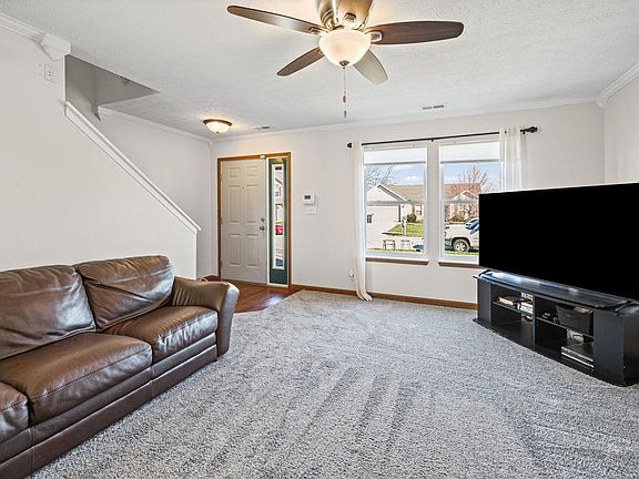 4th image of 813 Braxton Dr N