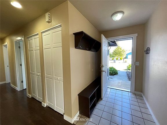 4th image of 100 W McCawley Dr