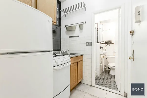 Rented by Bond New York | media 15