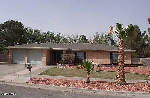 1633 Charles Owens Dr E Photo 1 1633 Charles Owens Dr E Photo 1