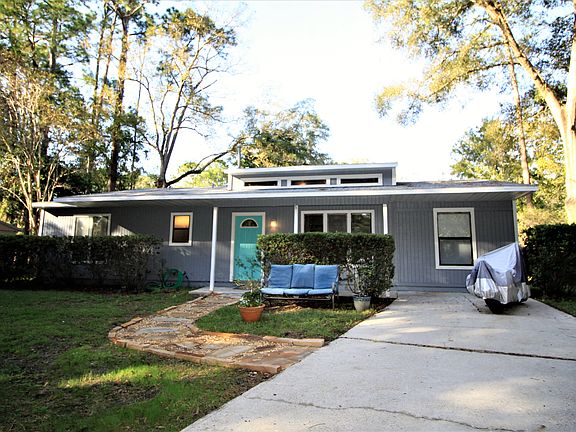 5th image of 2616 NW 48th Pl