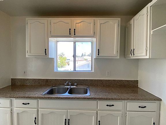 4th image of 6368 Arbutus Ave Unit B