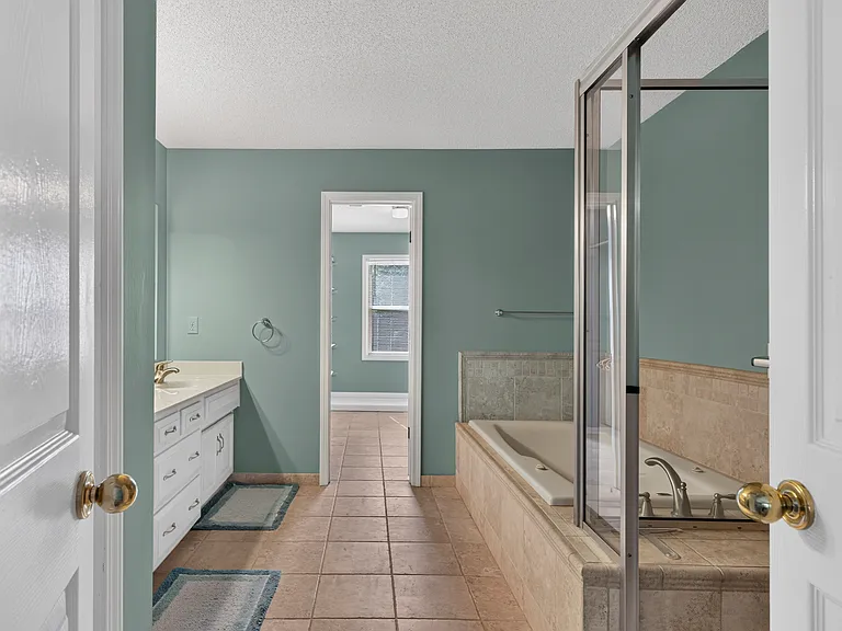 14510 S Kaw Dr — Photo 22