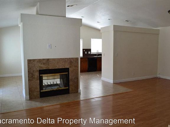 2nd image of 8894 Harvest Hill Way