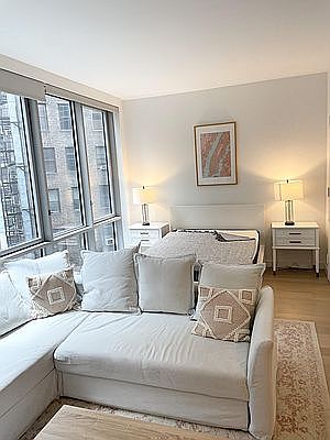 4th image of 160 Madison Ave APT 5A