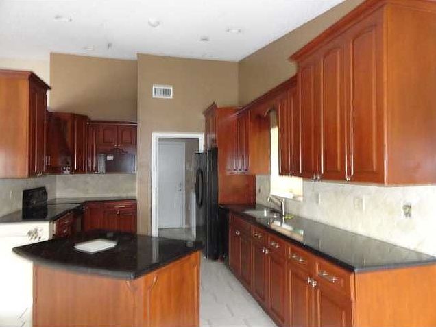 1st image of 10700 NW 18th Pl