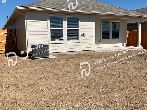 3rd image of 178 Euclid Dr