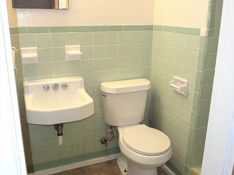 400 Mimosa Ct #2 — Photo 10