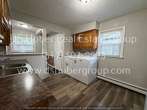 5th image of 4927 Starr Ave
