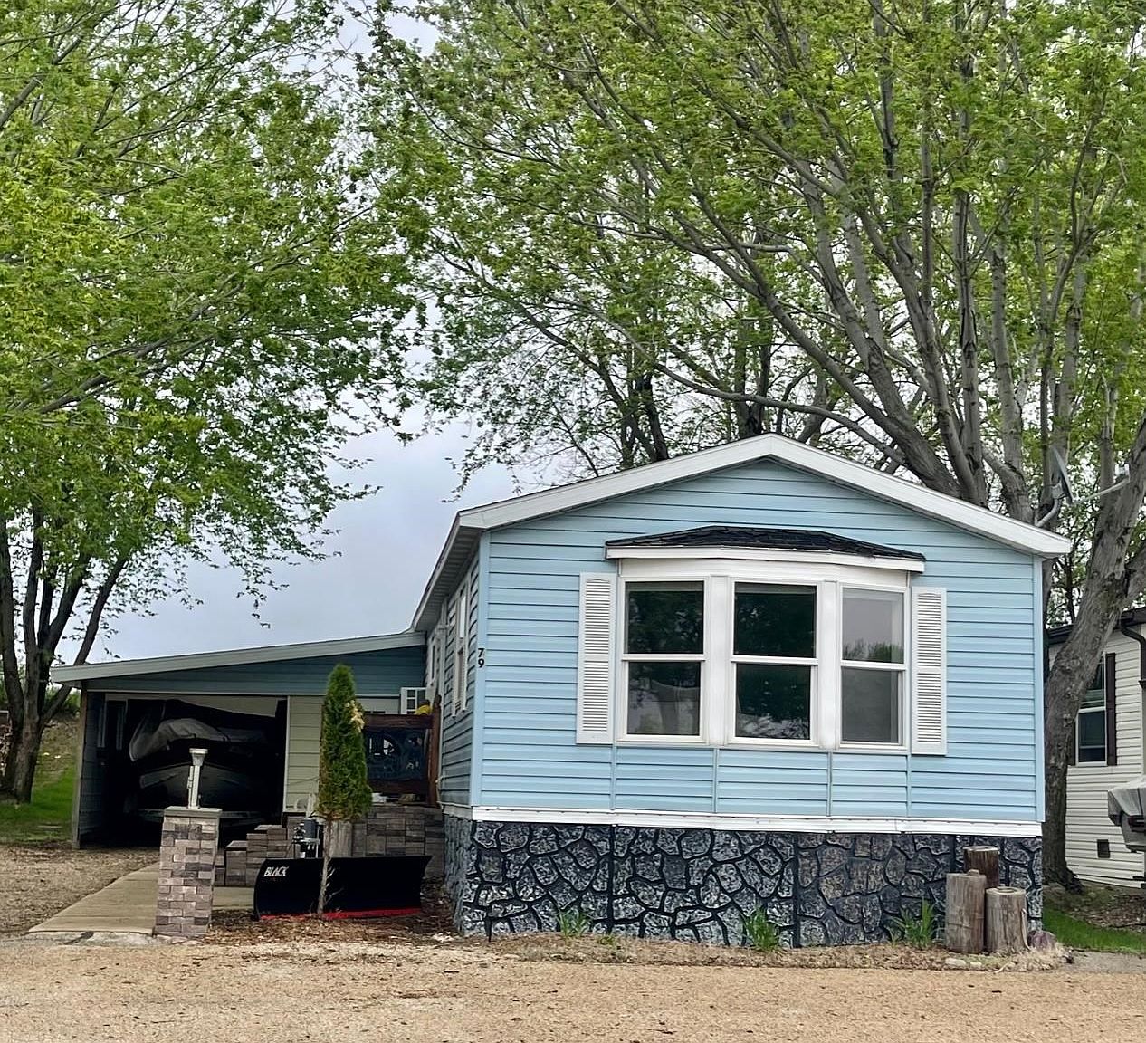 806 28th St 79, Milford, IA 51351 Zillow