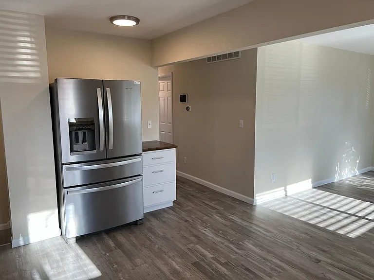 1656 Lansing St — Photo 10