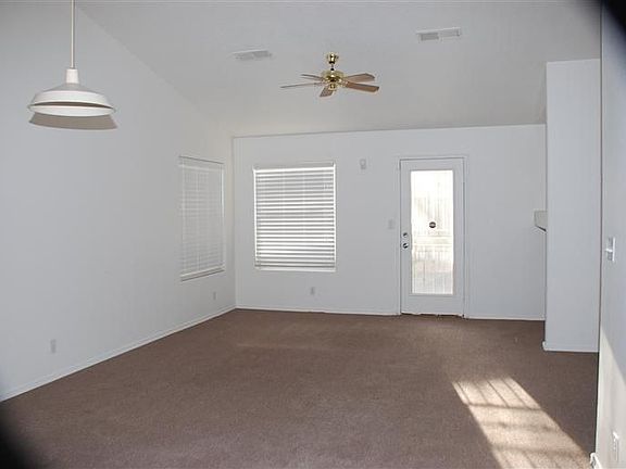 2nd image of 1121 Avenida Las Vistas NW