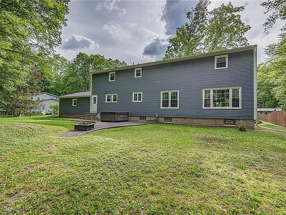 3rd image of 123 Rebhahn Dr