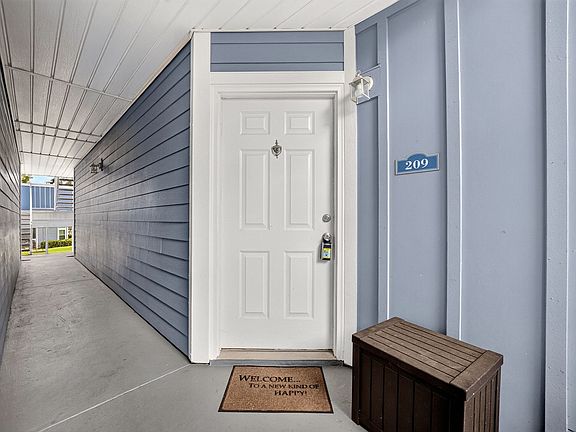 3rd image of 711 Sugar Bay Way Unit 209