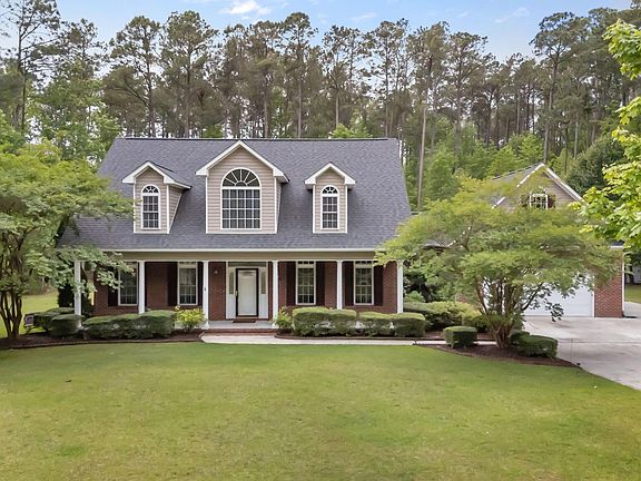 2nd image of 301 Seven Seas Drive