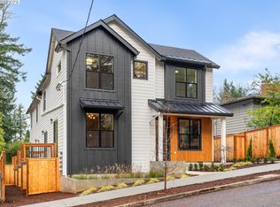 5217 SW Vacuna St, Portland, OR 97219