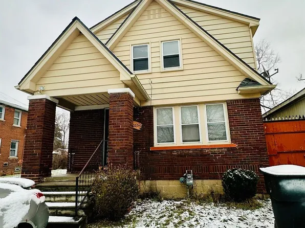 9252 Ward St, Detroit, MI 48228