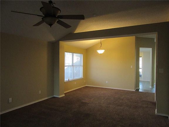 4th image of 7336 Royal Oak Dr
