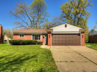 32034 Bruce St, Romulus, MI 48174