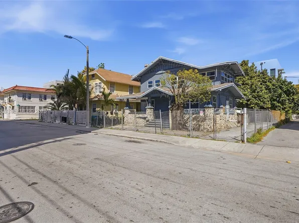 667 NW 1st St, Miami, FL 33128