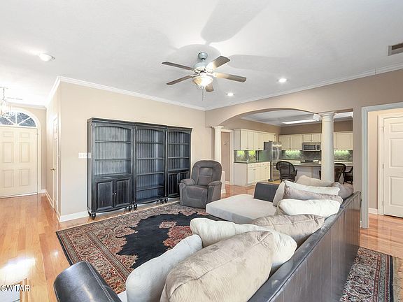 2nd image of 225 Wiley Parker Rd