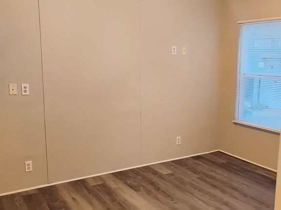 5th image of 110 N Michigan St Lot 98