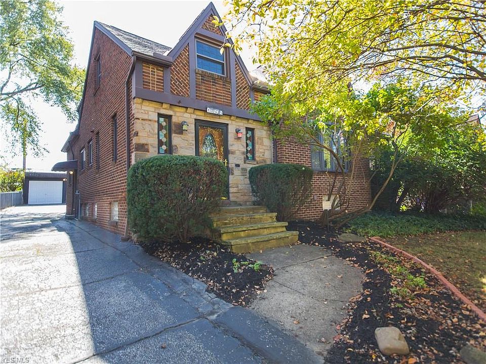 1st image of 17505 Bradgate Ave