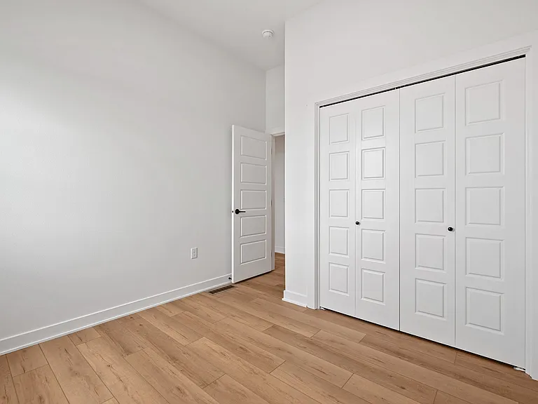 1109 SW 11th St — Photo 33