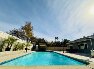 19425 Keswick St, Reseda, CA 91335