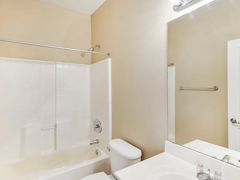 Sereno Townhomes — Photo 35