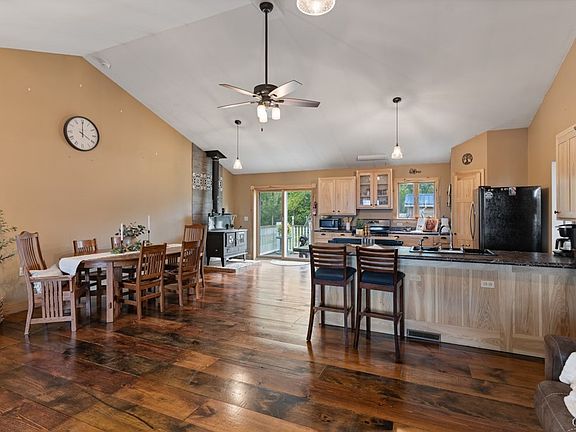 5th image of 1617 Dairy Hill Rd