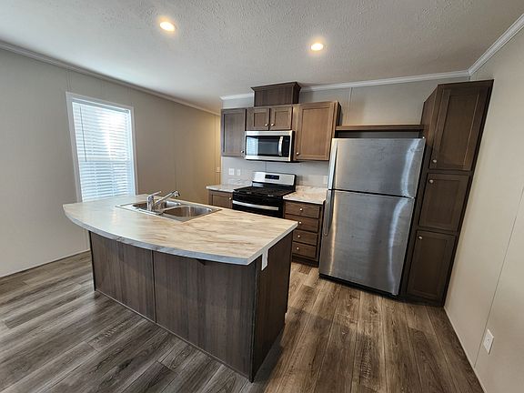 3rd image of 4359 Dogwood Blvd #928