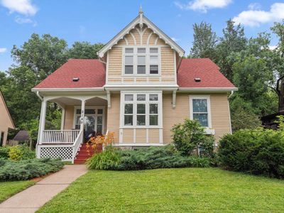 2145 Knapp St, Saint Paul, MN, 55108