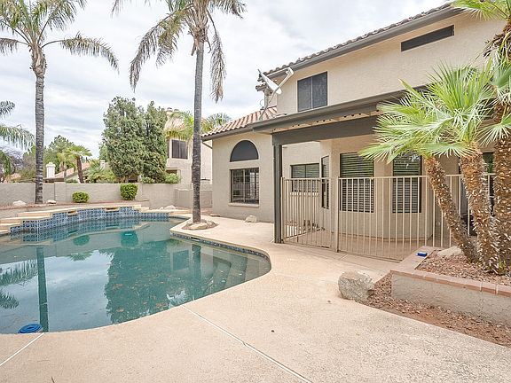2nd image of 1018 N Sea Haven Ct