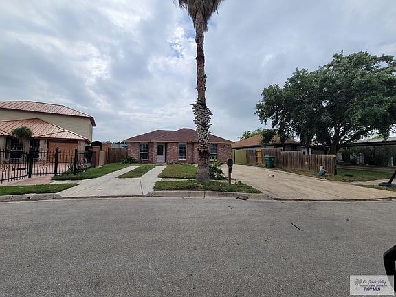 2nd image of 2320 Frankfurt St