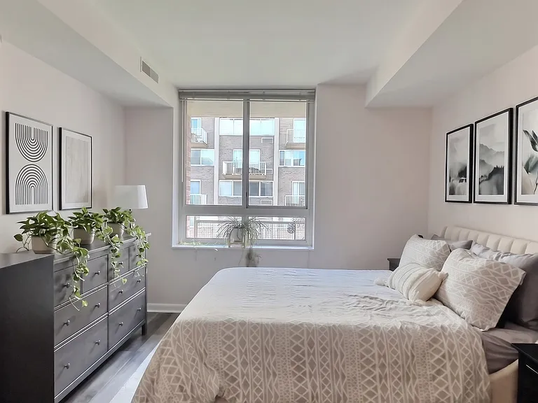 Spacious bedroom