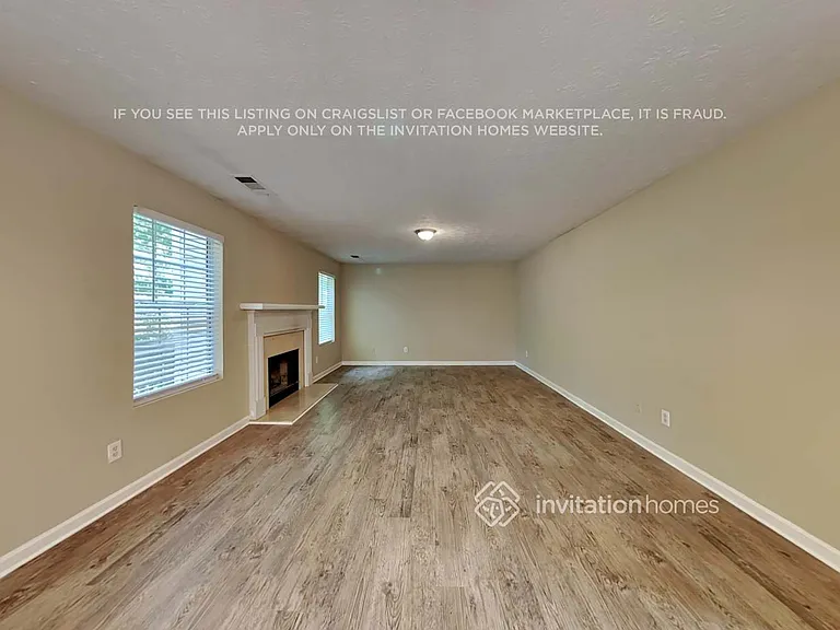 208 Belmont Dr — Photo 6