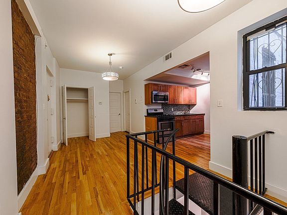 5th image of 1208 Pacific St APT 1H