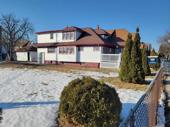 4439 North 27th STREET, Milwaukee, WI 53209