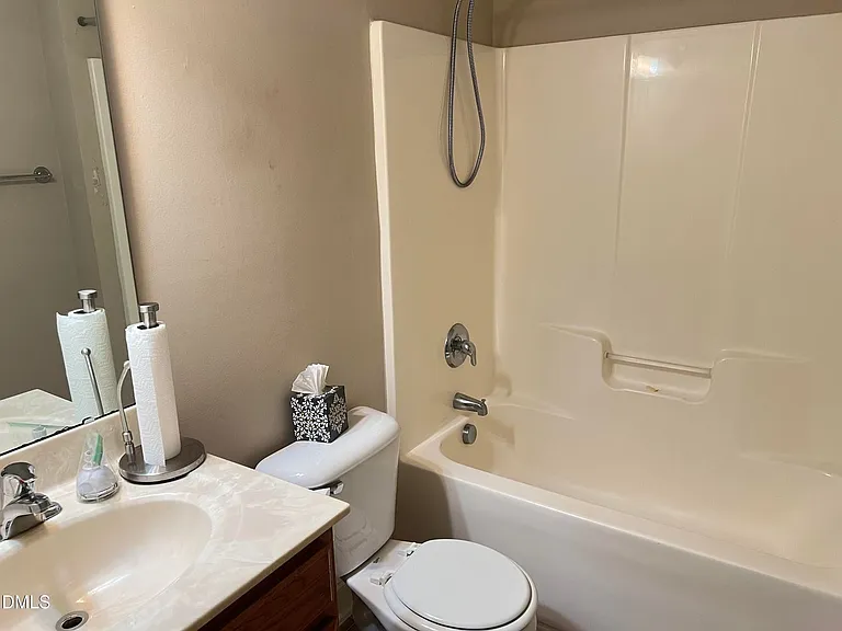 1420 Dexter Ridge Dr — Photo 15